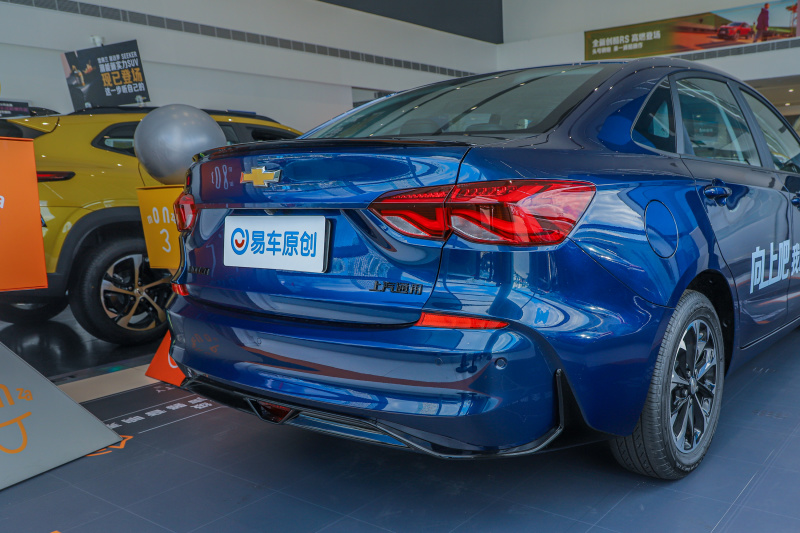 雪佛兰科鲁泽5到10万左右,雪佛兰科鲁泽20241.3t轻混什么意思