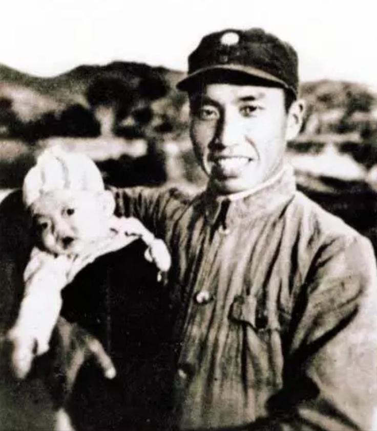 左权的影响力有多大？牺牲后毛主席立下一规矩，沿袭至今都没有改