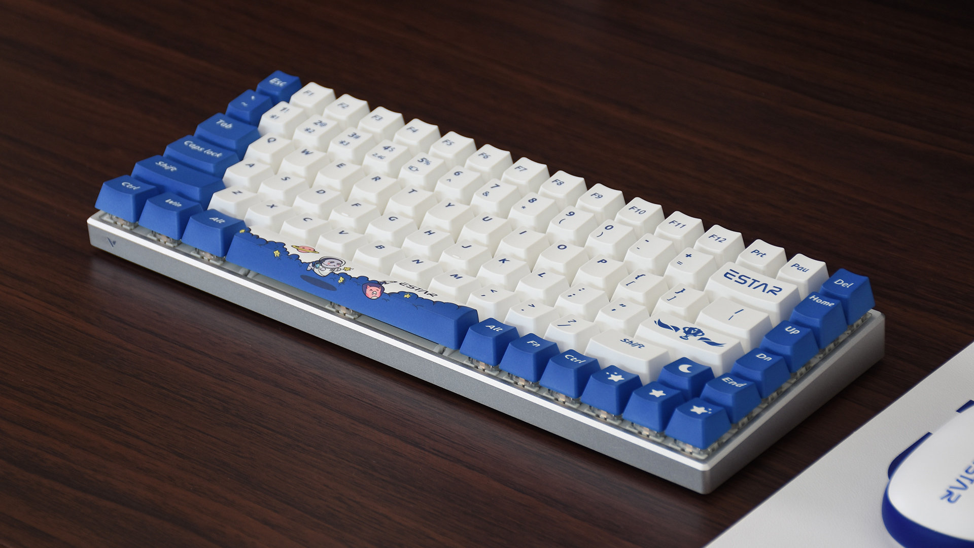 雷柏estar联名键盘设置灯光,雷柏estarpro秋季赛