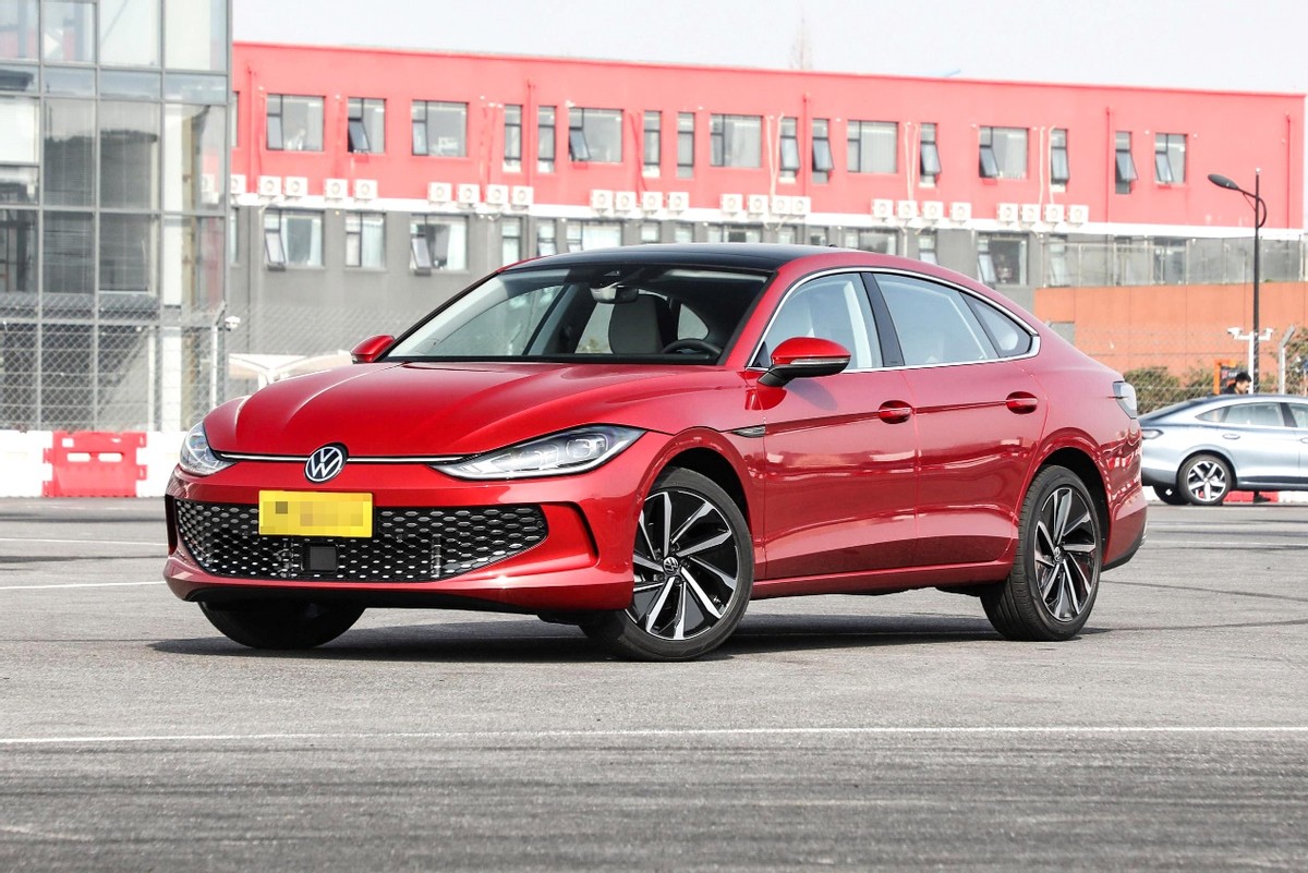 开了思域再开卡罗拉,大众凌渡2022新款对比本田思域