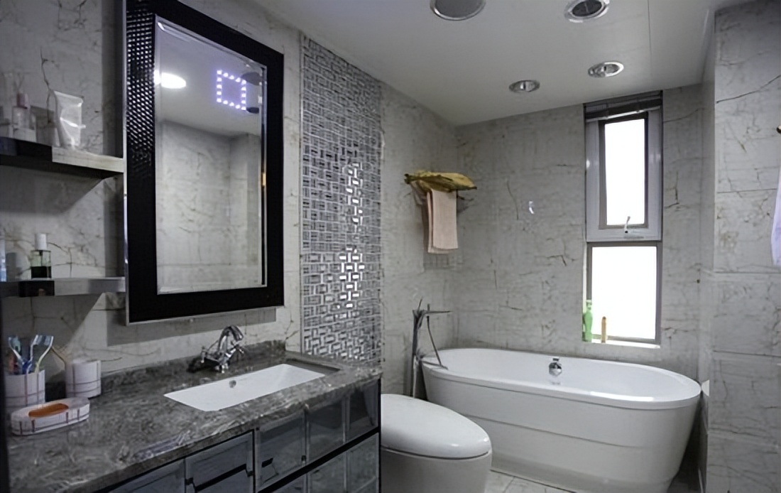 卫生间马桶下水管漏水怎么办,toto马桶水箱底部螺丝漏水怎么办