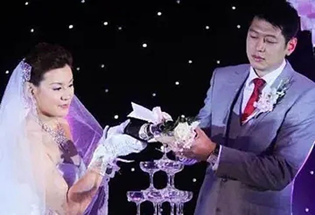 莫科周雅菲照顾王凡父母,八一女篮王凡死因详细