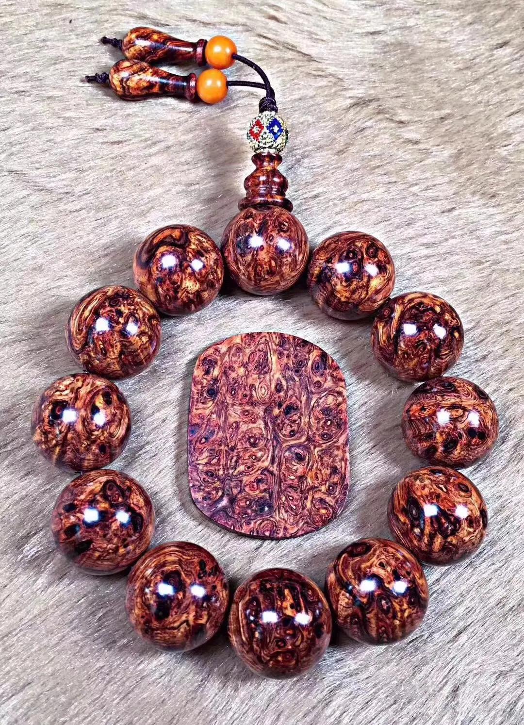 珍贵的红木手串有哪些,名贵木手串大全