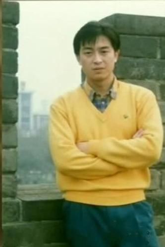 张嘉译的成长之路,张嘉译人生中两个女人