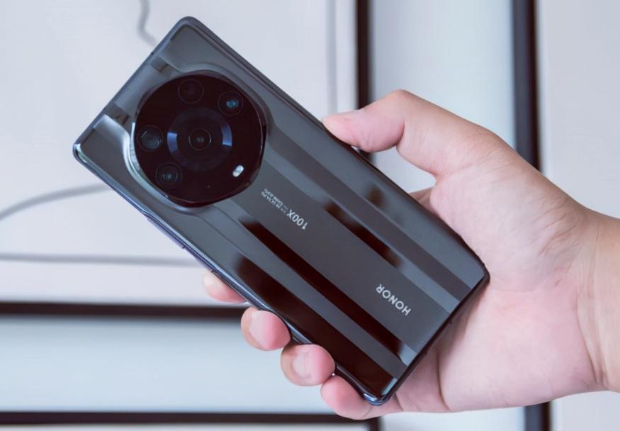 目前好评率最高的三款手机，全是高配低价，轻松用到2026年