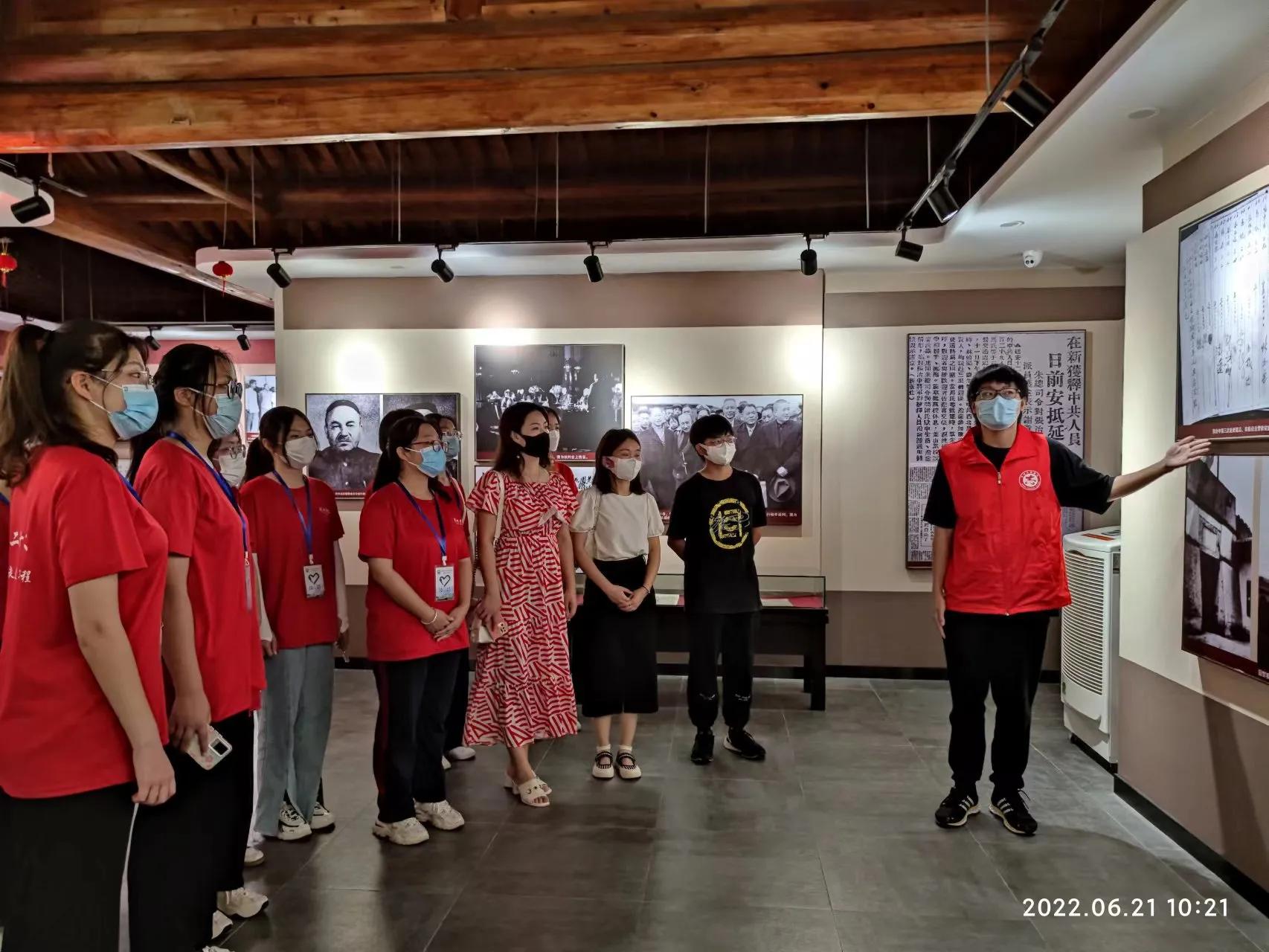 巢湖学院学子暑期“三下乡”：设计文创IP形象，助力黄麓乡村振兴