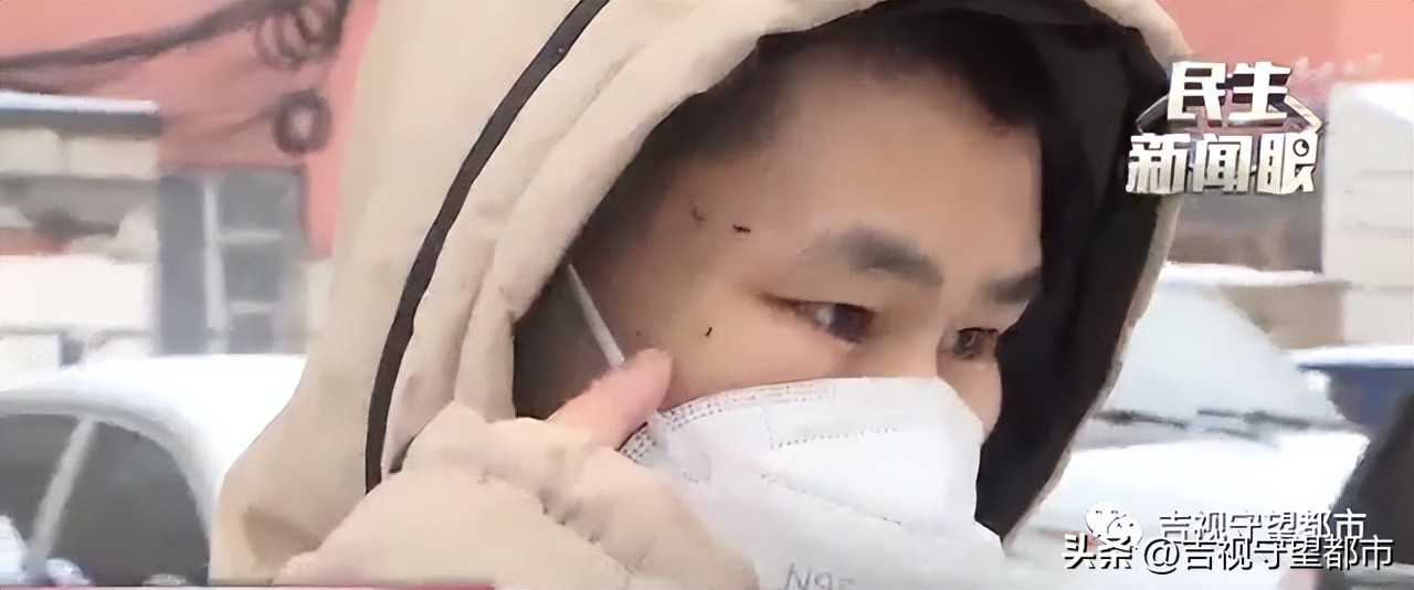 乘坐公交车受伤怎么赔偿,乘客坐公交未扶稳受伤谁的责任