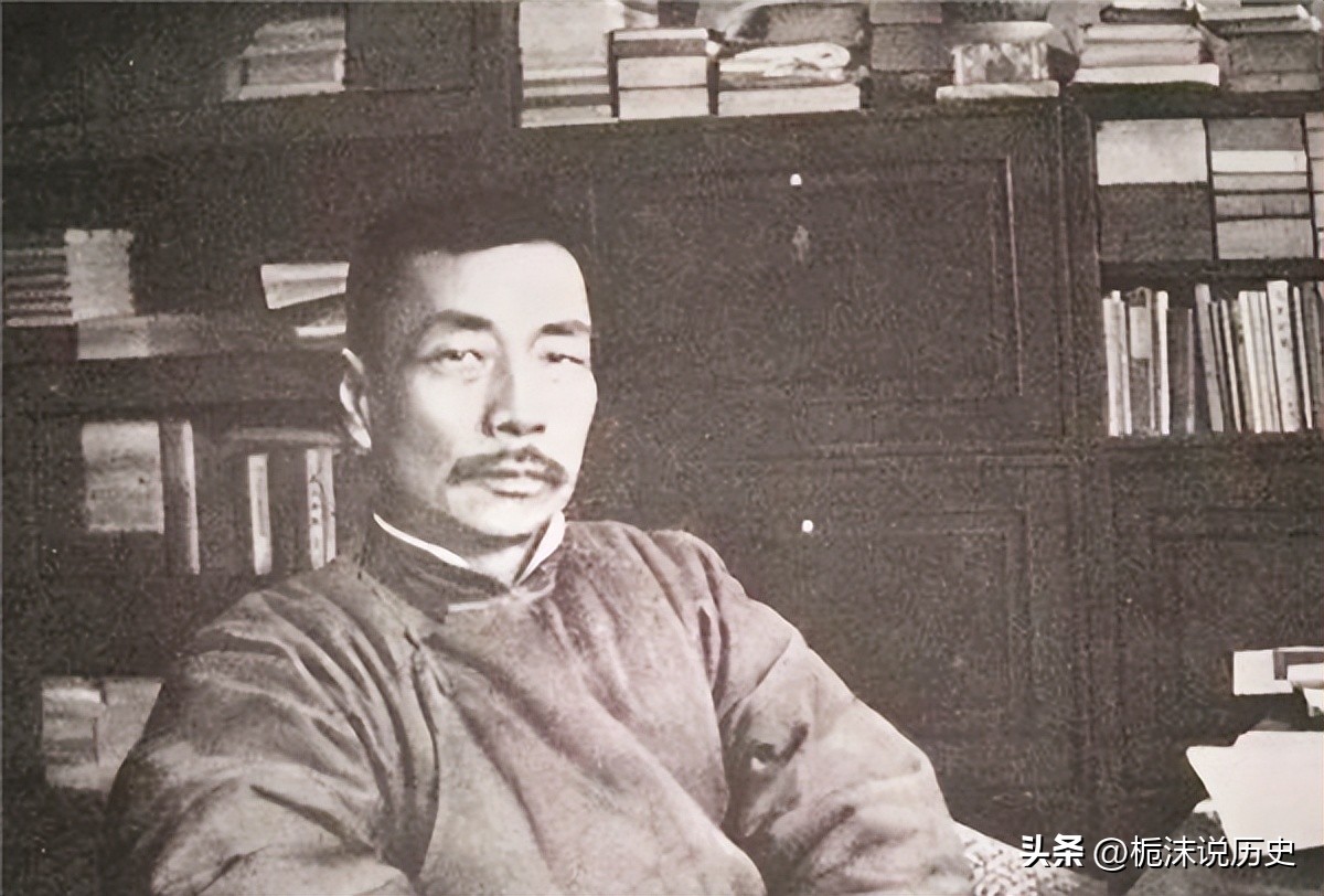 鲁迅玩伴闰土：57岁病逝后，留下5子，如今后代完成华丽转变