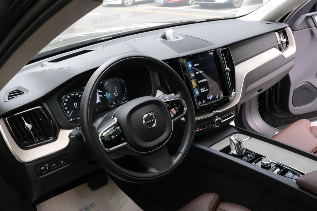 全系混动新款沃尔沃xc60即将亮相,21款沃尔沃xc60t8混动二手价格