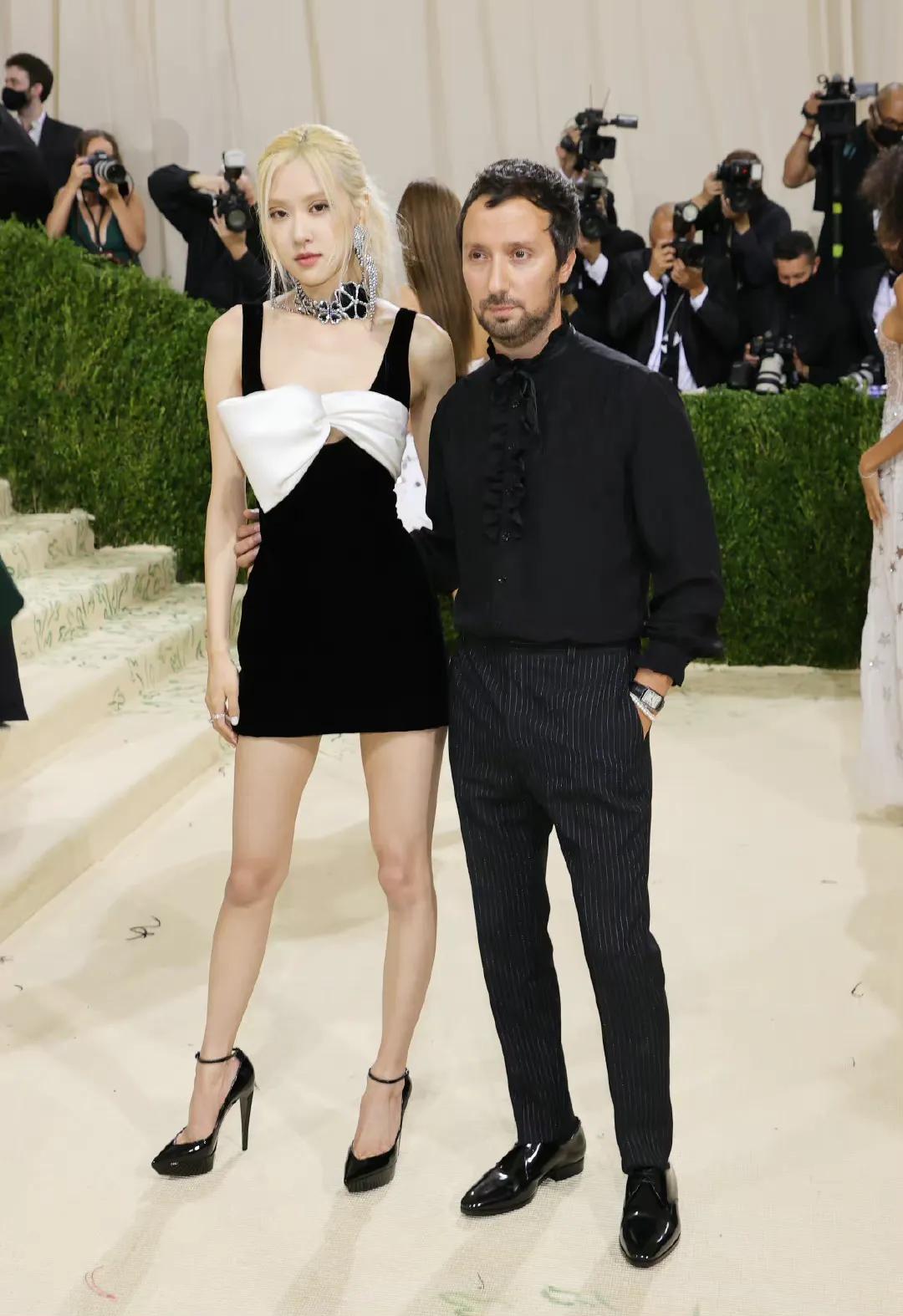 撞衫不可怕谁丑谁尴尬化妆视频,撞衫不可怕谁胖谁尴尬图片