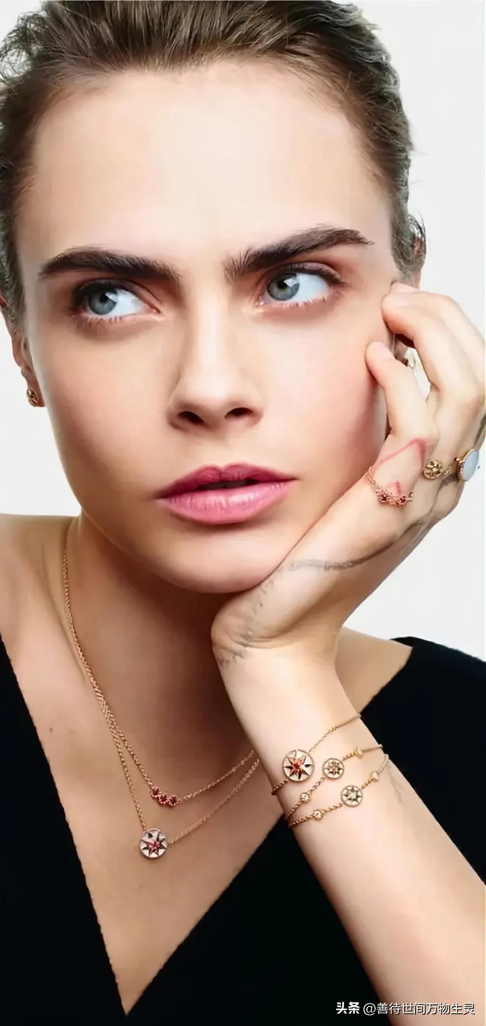 英国超模卡拉迪瓦伊,英国超模卡拉迪瓦伊海边