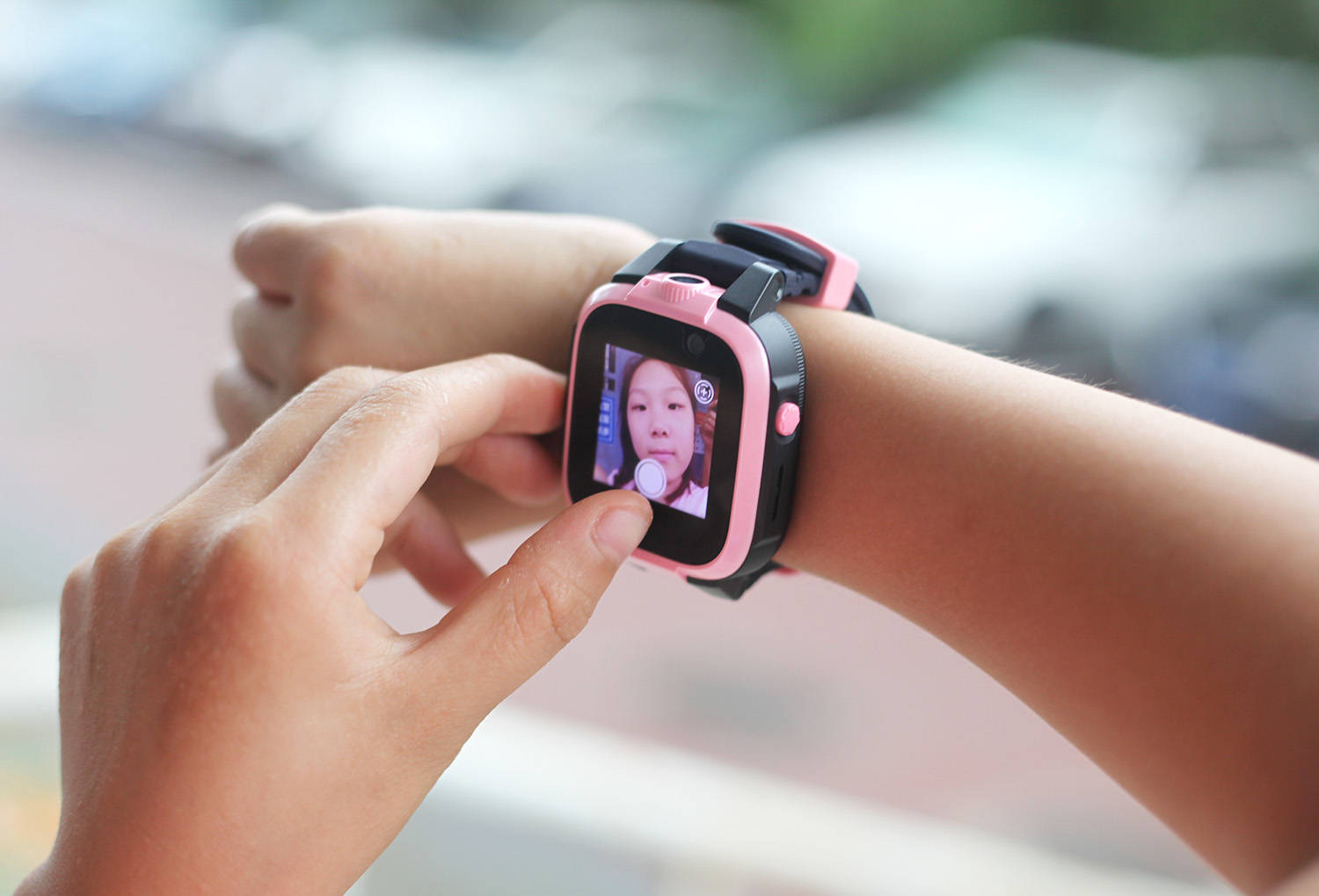 带小朋友去买小天才儿童电话手表,小寻3儿童电话手表测评