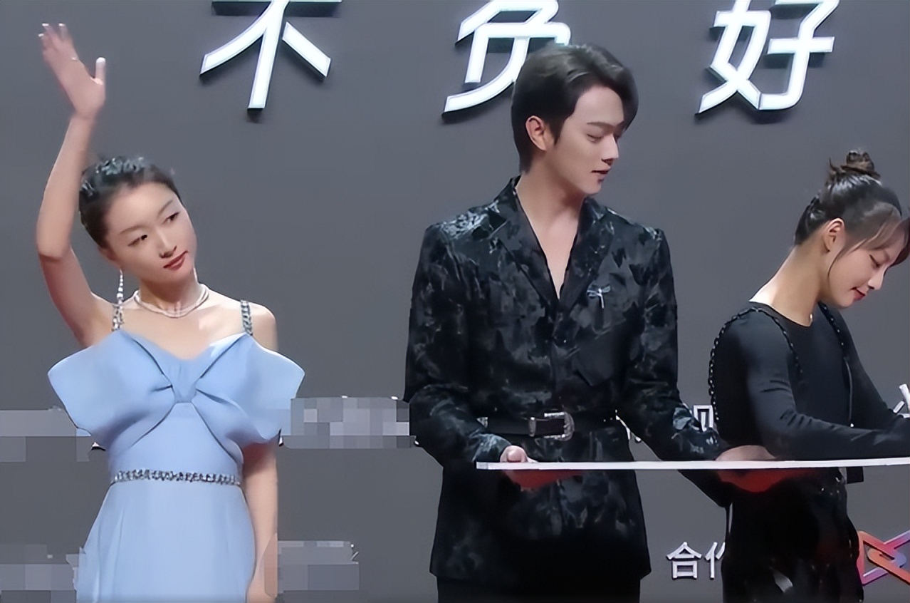 鍛ㄥ啲闆ㄨ鍑┈鎬濈函,鍛ㄥ啲闆ㄥ洖搴斿唴娑甸┈鎬濈函