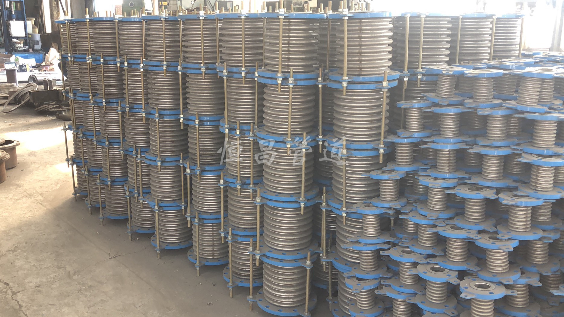 通用的实用的不锈钢波纹补偿器,不锈钢波纹补偿器规格型号