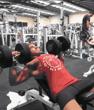 左右胸肌不一样大怎么练,胸肌左右不对称教你一招直接改善