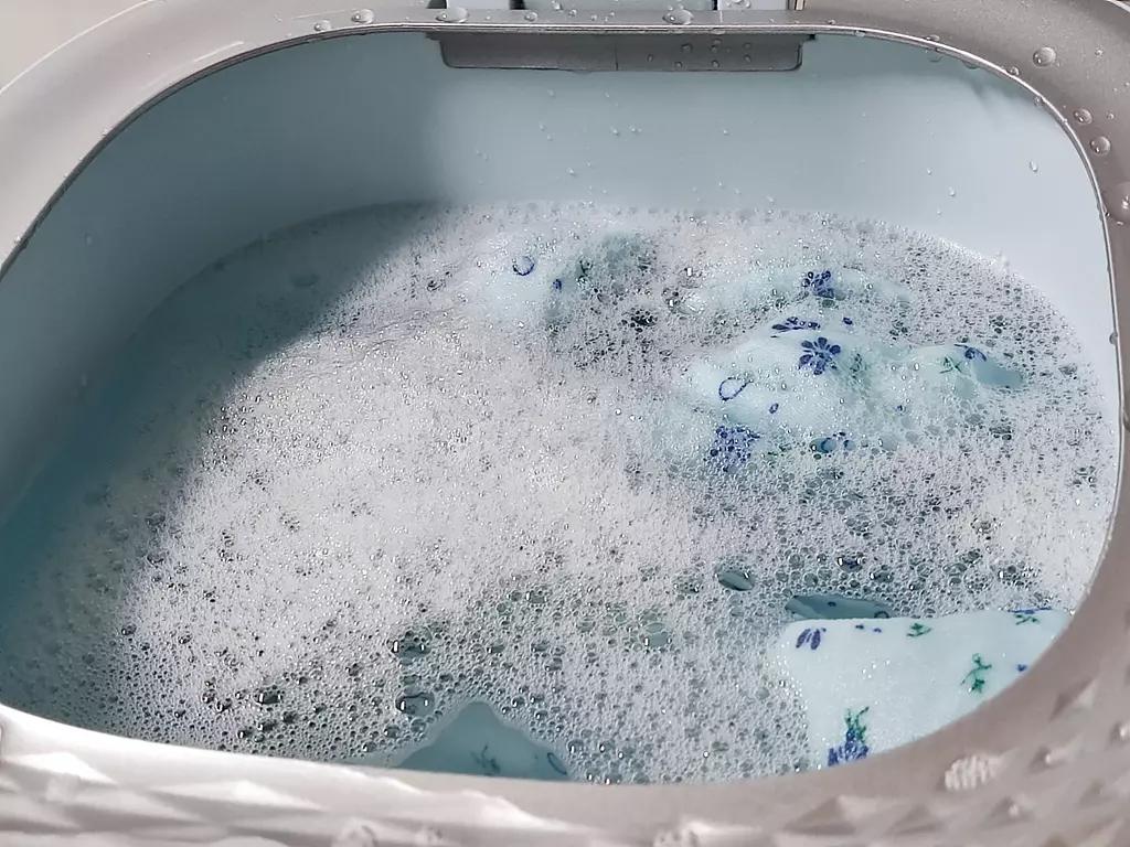 双重除菌，宝宝衣物轻松洗—MINICOLO全自动迷你洗衣机体验