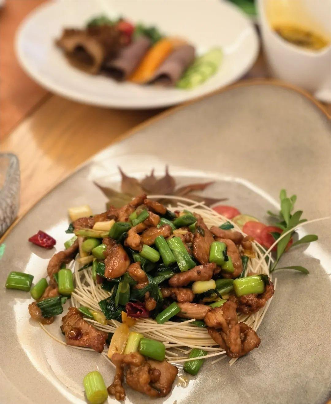 你们都说人多，我却找到一个人少又神仙的地方！