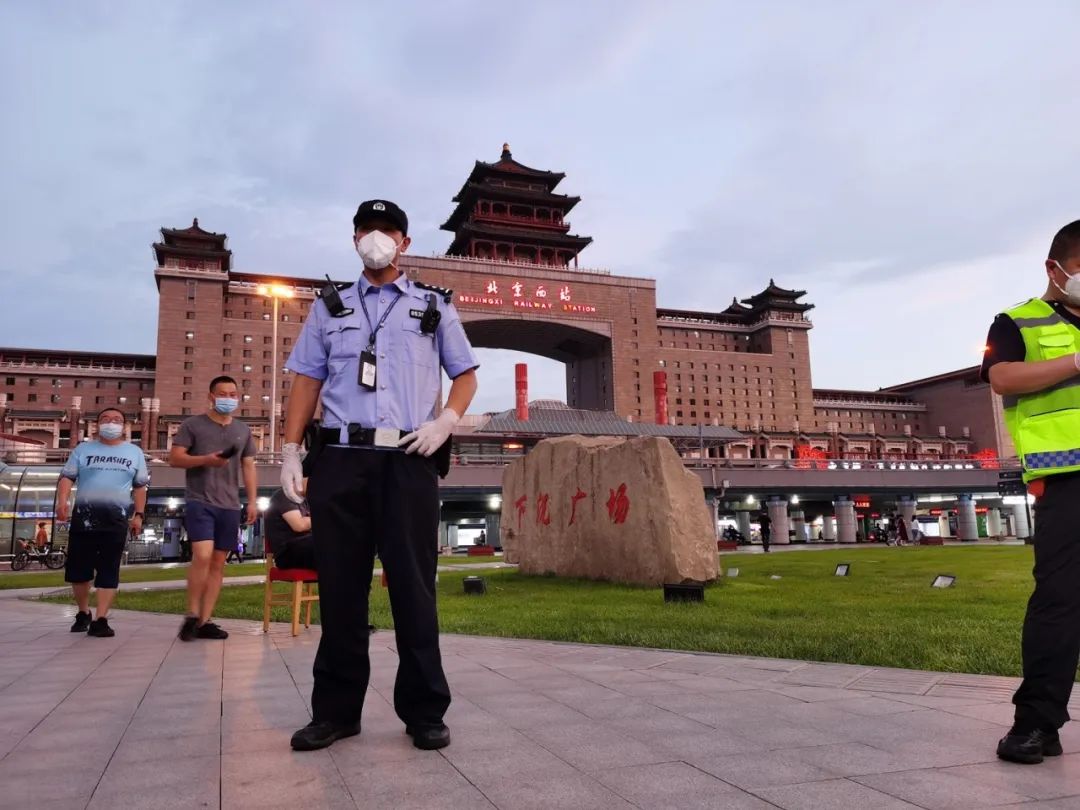 典型人物录丨做一个永不谢幕的“英雄”