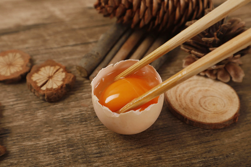 鸡蛋可不可以洗干净之后再放冰箱,保存鸡蛋不坏法