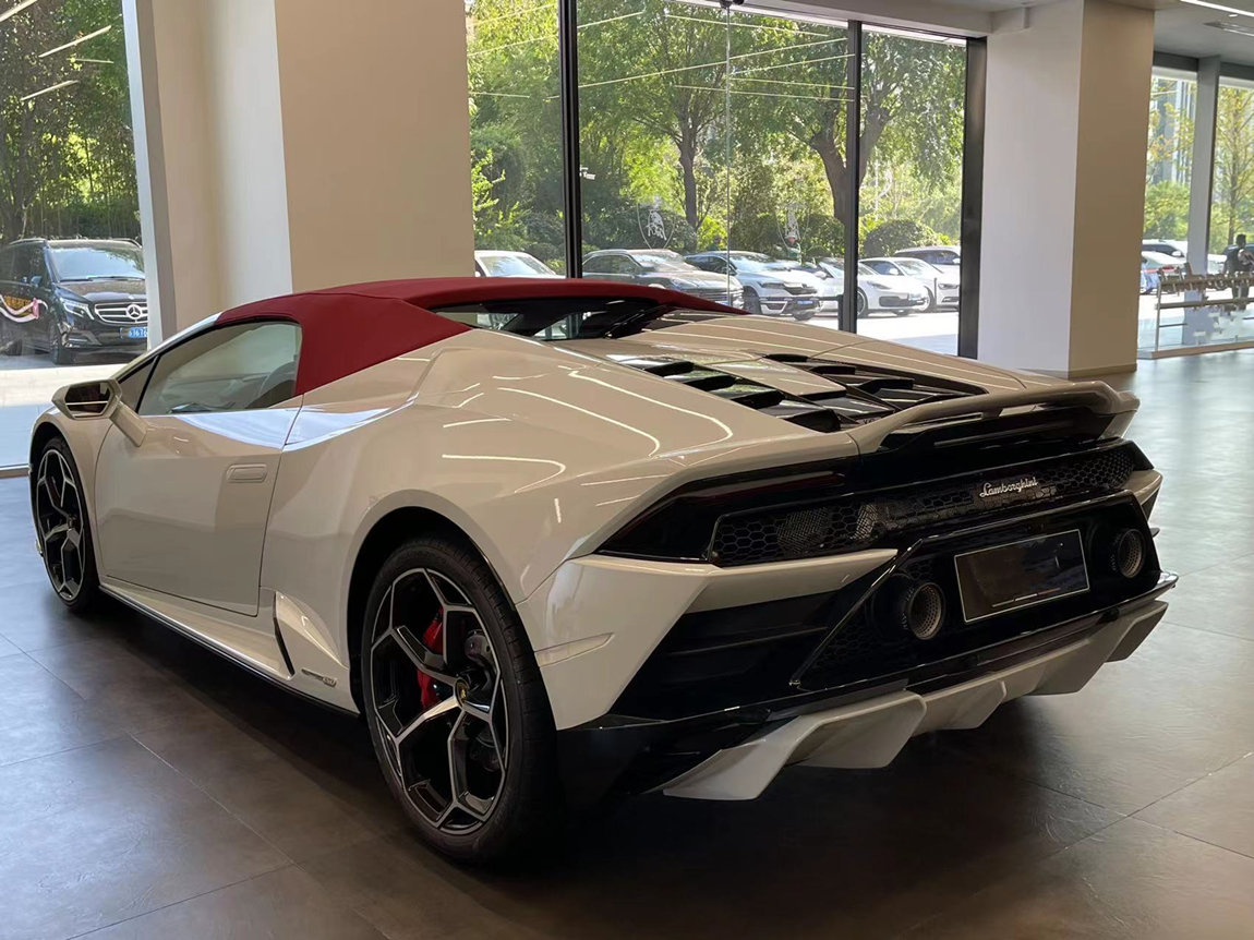 兰博基尼evorwdspyder硬顶,兰博基尼evorwd敞篷多久上市