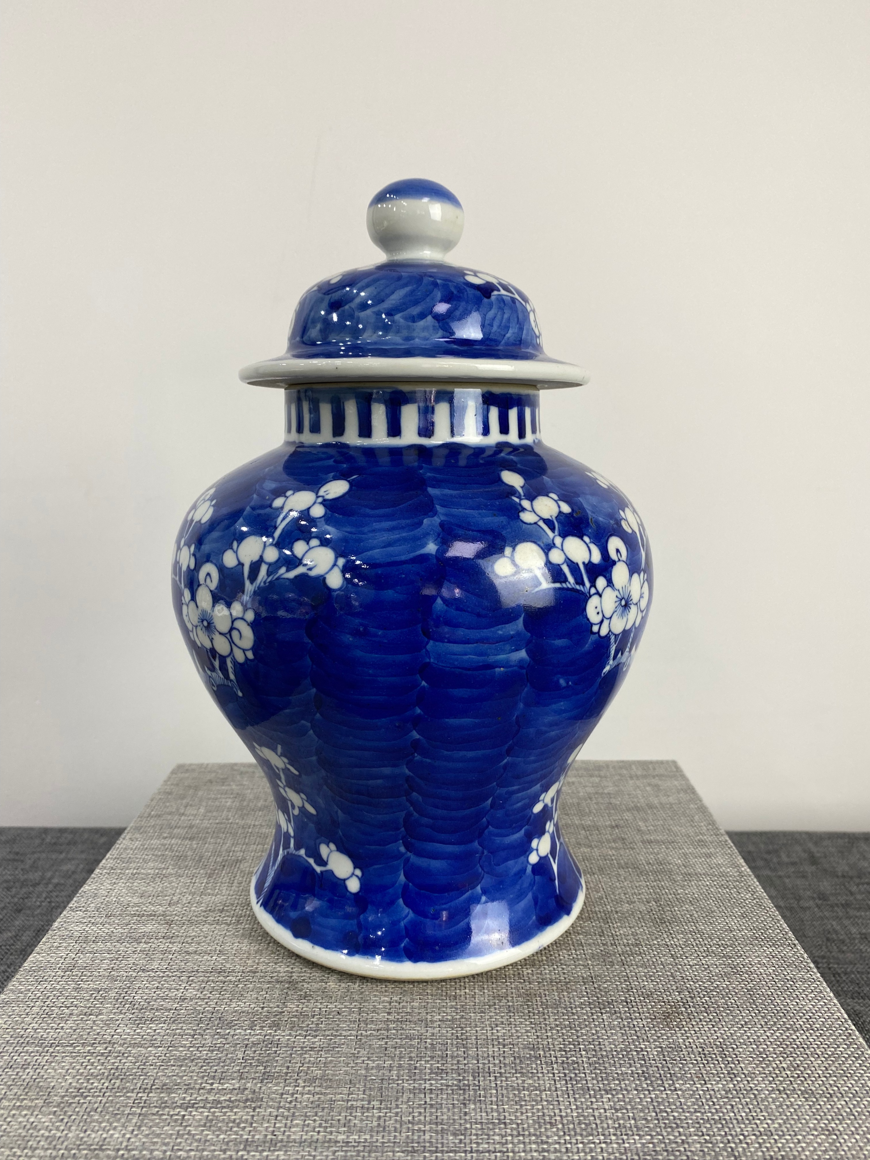 清冰梅瓷器,冰梅瓷器有没有官窑款式