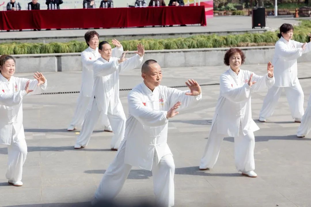 2023年“高东杯”龙身蛇形太极拳比赛在高东公园圆满举行