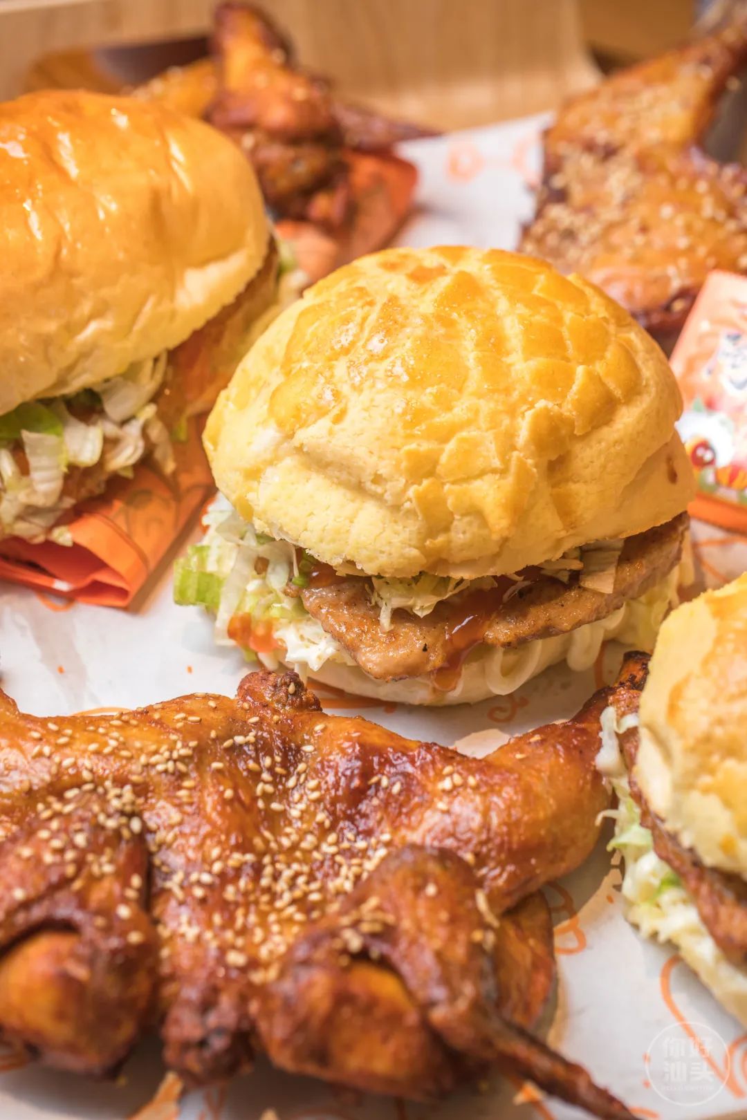 丹霞庄出现一个奇怪阿叔，一万块的店租竟卖起一元一只大鸡腿