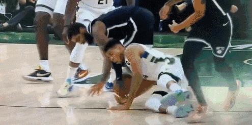 NBA晚报：詹皇转发中国视频，字母哥伸脚绊欧文，胖虎90度崴脚