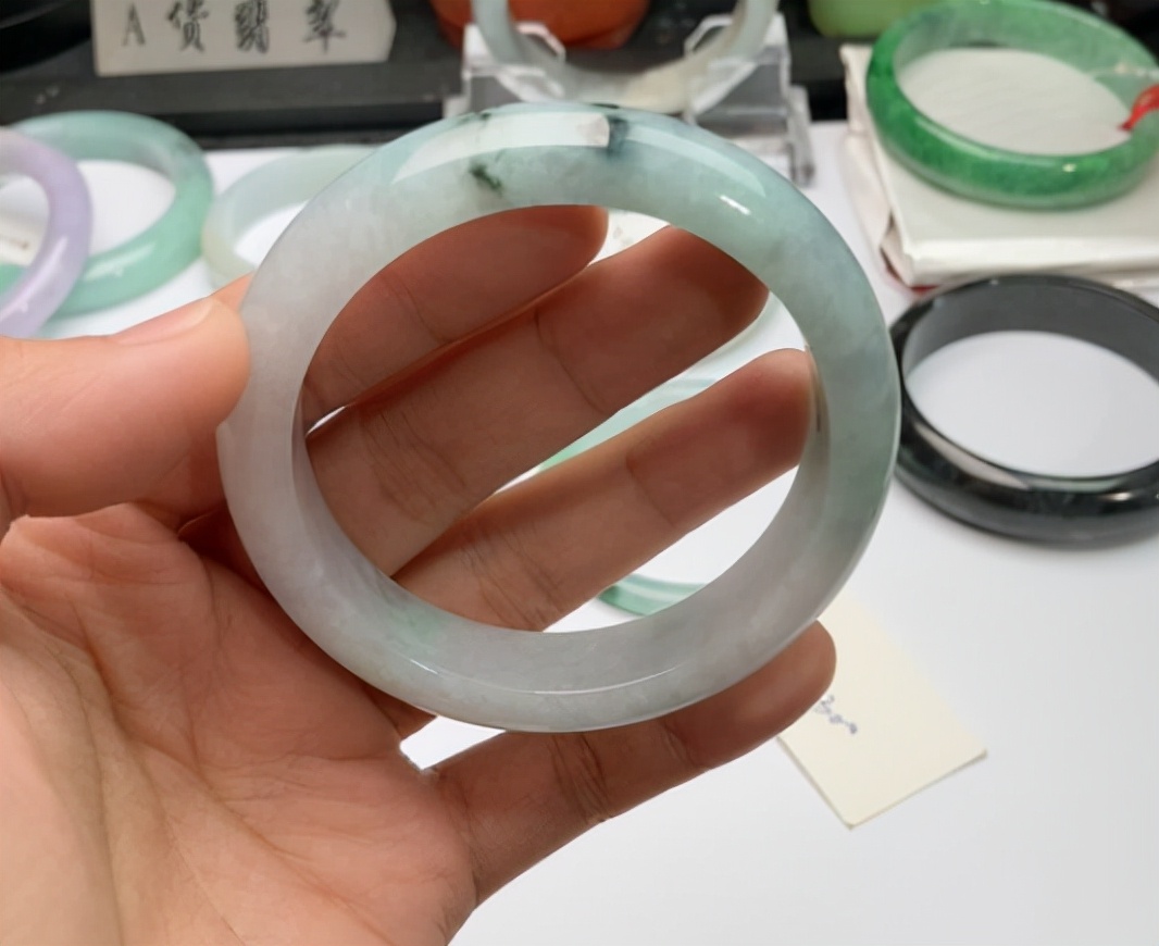 315翡翠打假视频完整版,315直播间的翡翠是真的吗