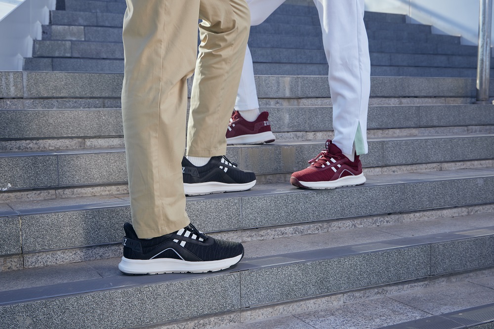 只有老人才能穿足力健鞋吗,刷洗足力健老人鞋时的注意事项