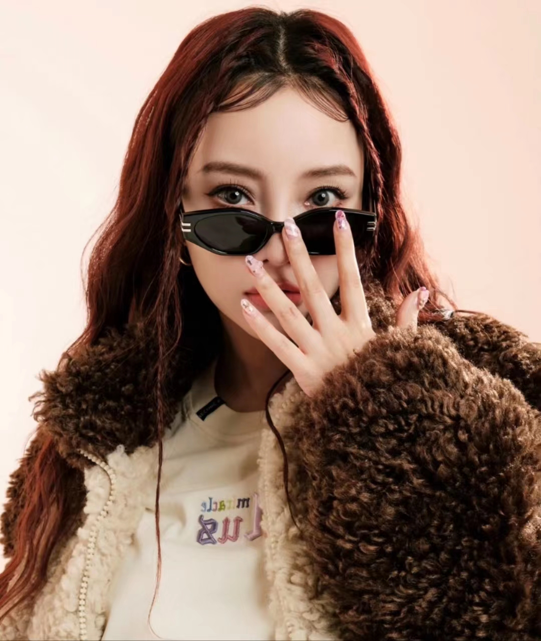 李小璐被曝绯闻,与李小璐形影不离