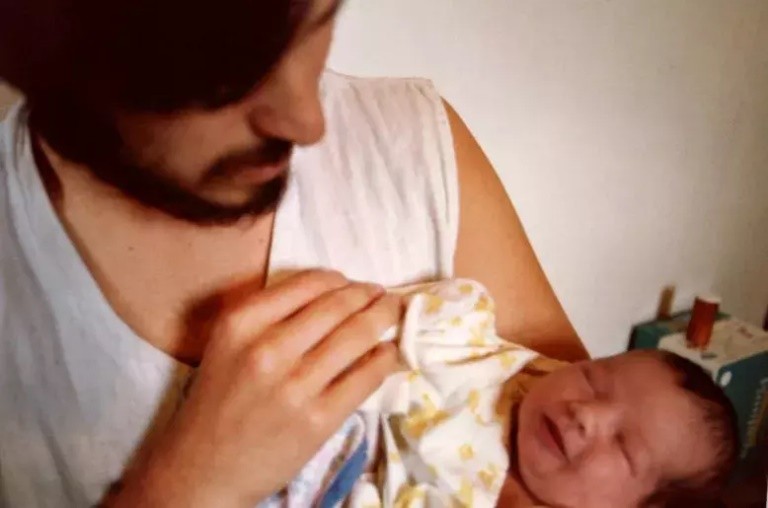 丽萨继承父亲乔布斯的遗产了吗,乔布斯留钱给女儿丽萨了吗