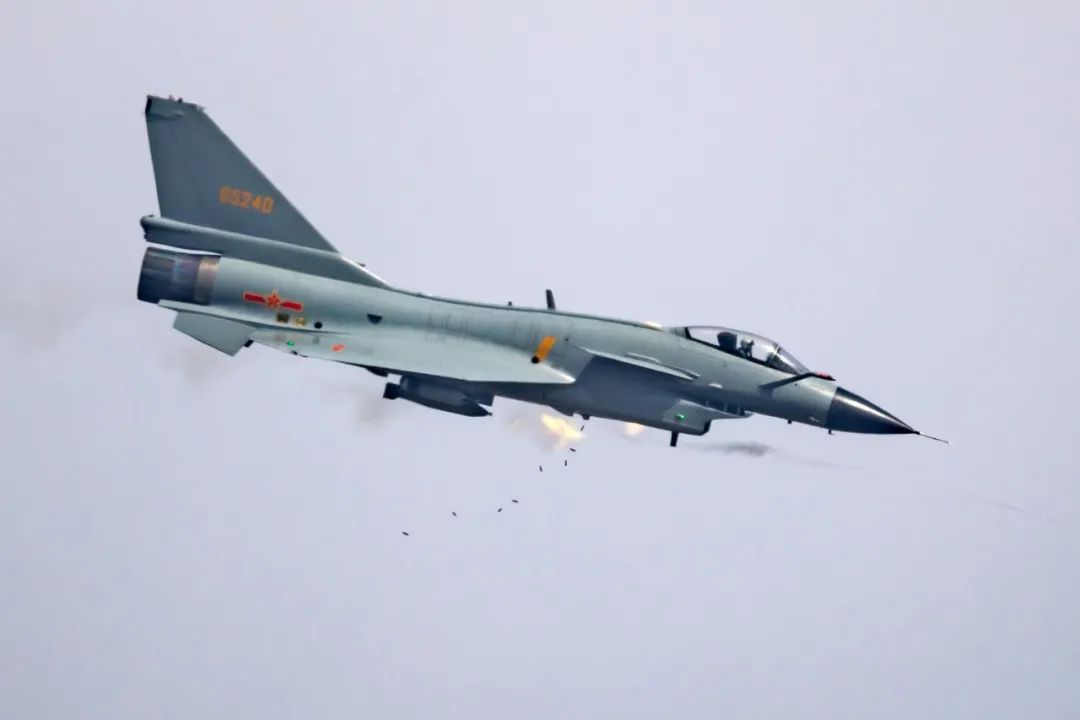 朝鲜有歼10c战机吗,朝鲜引进歼11飞机吗