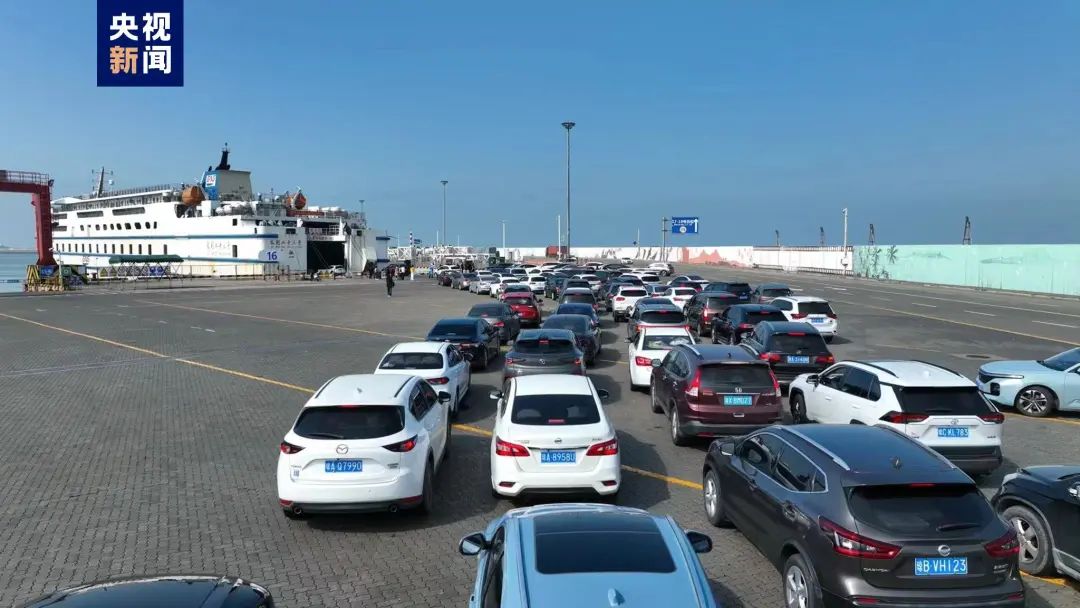 汕头小公园春节人山人海,2023年春节旅游人山人海