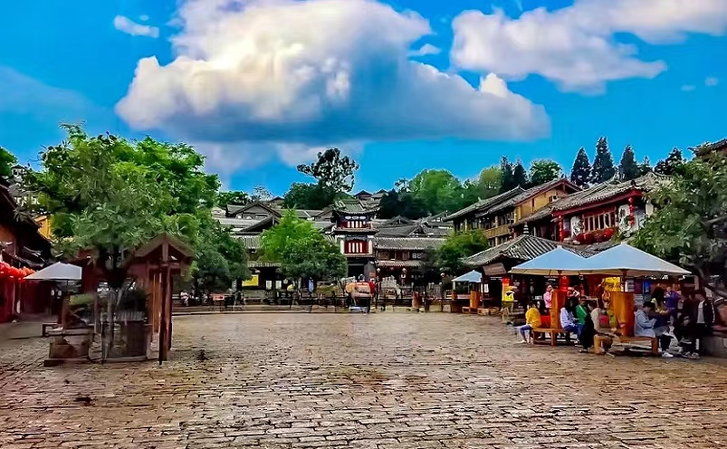 云南建水旅游十大必去景点,云南丽江十大旅游景点