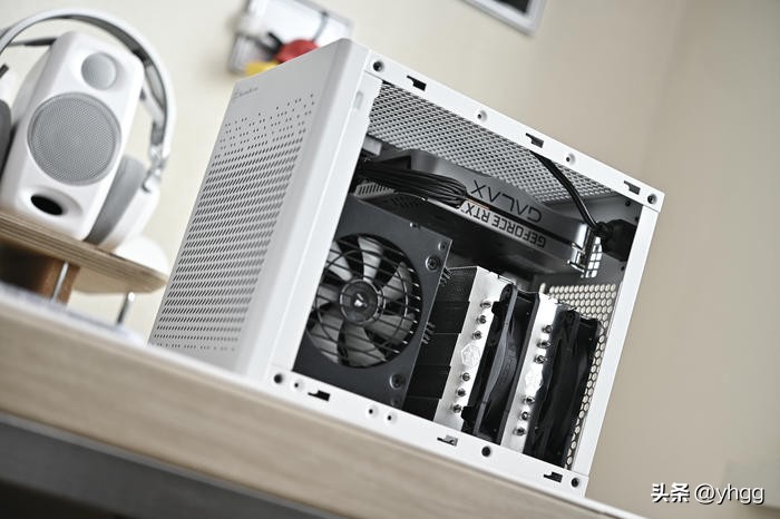 七彩虹主板b760和影驰760,七彩虹b760冰霜对比影驰b760