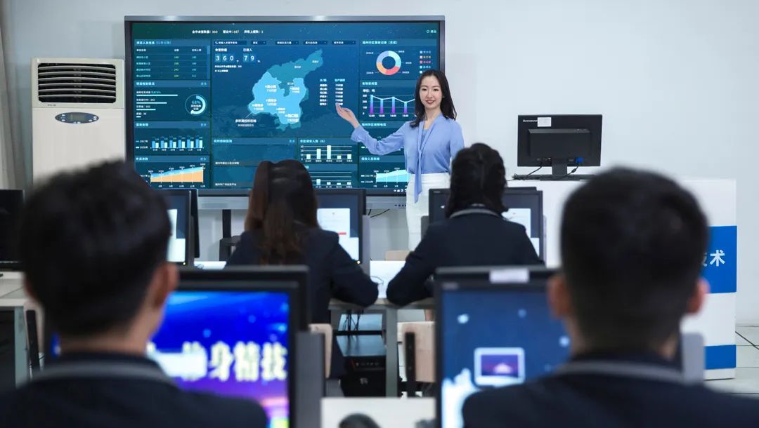 初中生建议学什么大学专业,现在初中生读什么专业比较好