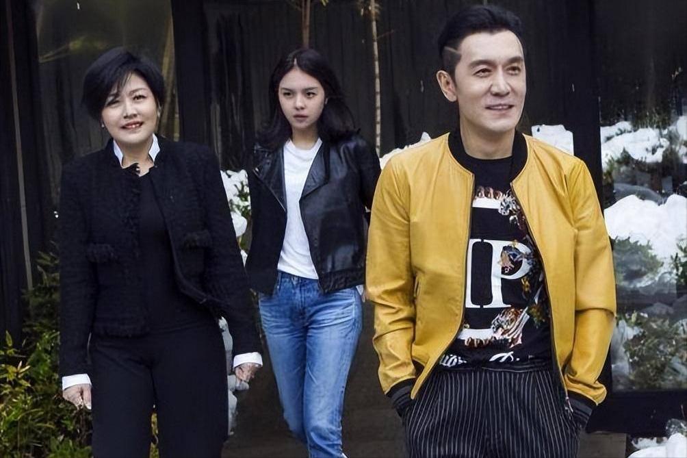 已经退休的12位央视著名主持人,已经退休的12位央视主持人