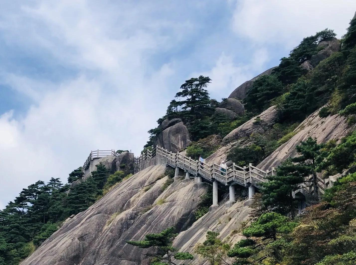 恐高的人能爬黄山吗,恐高的人可以去黄山旅游吗