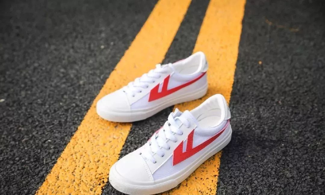 差点变回忆，你童年遇见的那个回力，正在回血