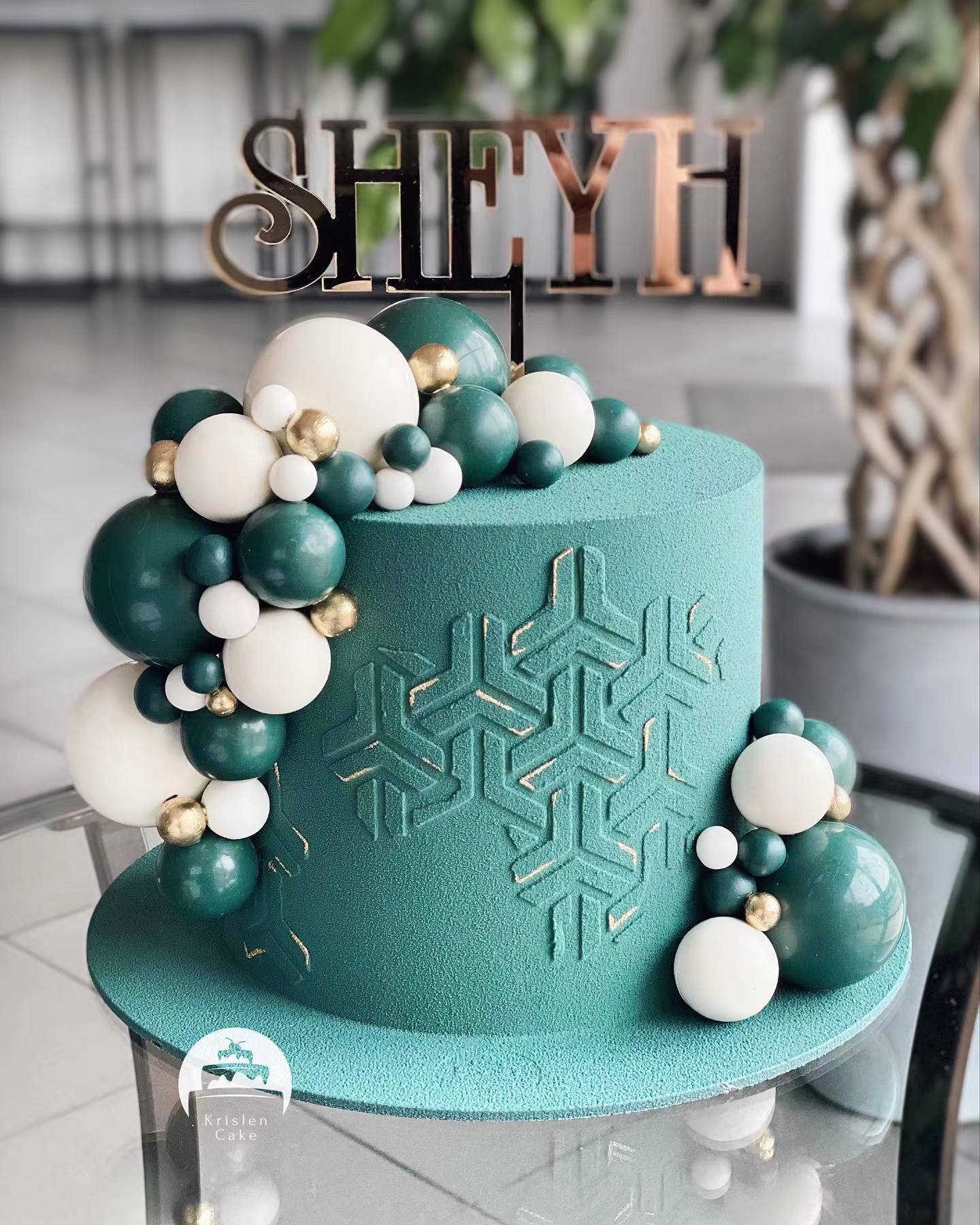 今天给大家做一款好看的蛋糕造型,美味又高颜值的蛋糕造型充满创意