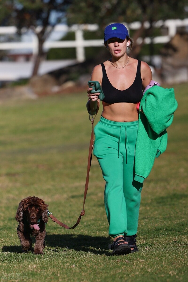 艾比查特菲尔德写真照 (艾比查特菲尔德照片)