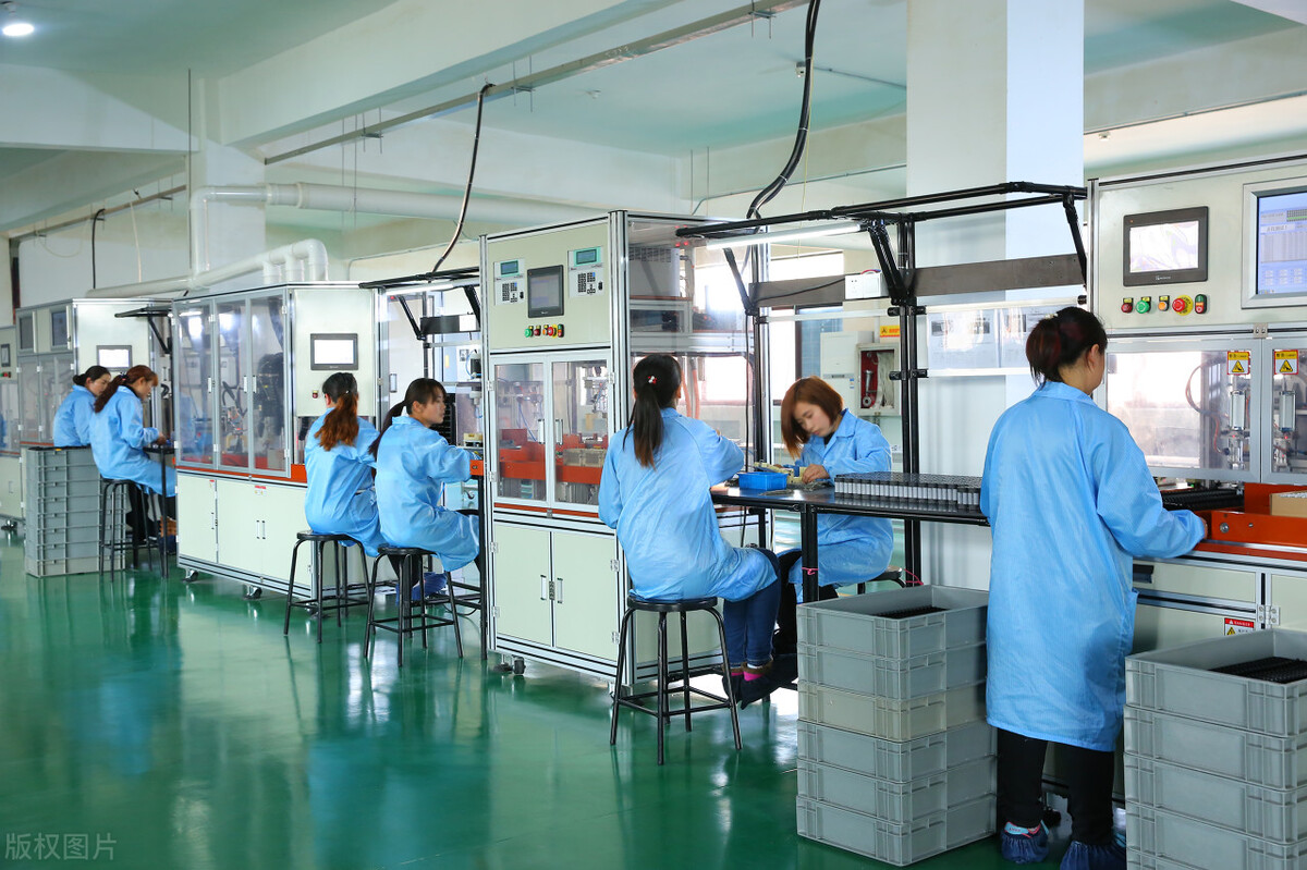 95后小伙回村创业实现营收超千万,负债累累回村创业的视频