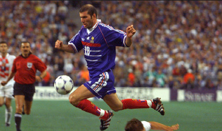 98世界杯黄金一代合影,法国98夺冠历程