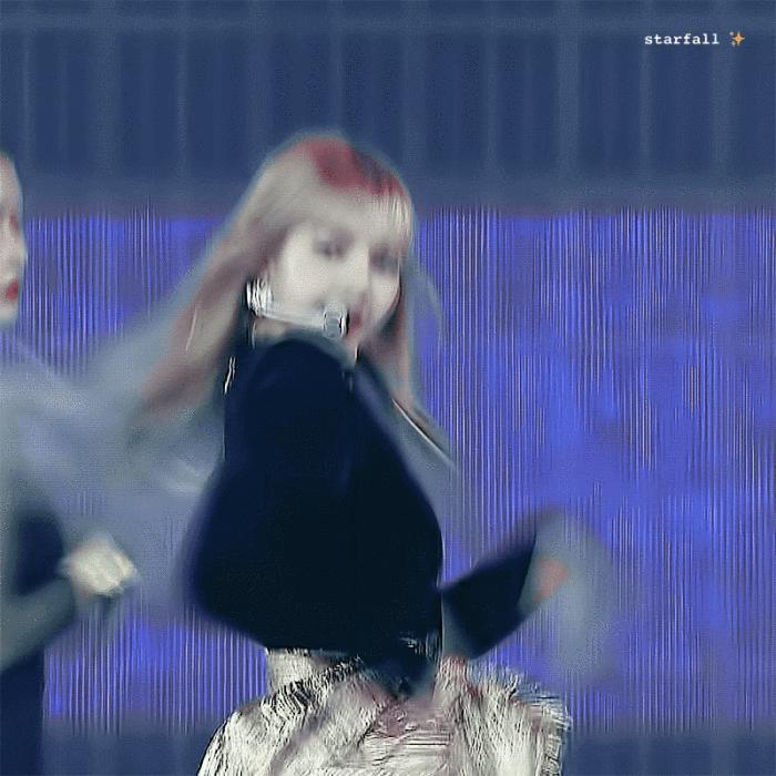 lisa官宣参加疯马秀是什么时候,lisa官宣跳疯马舞