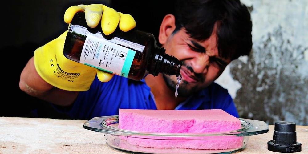 硫酸为啥能腐蚀任何物体,硫酸的威力有什么可怕之处