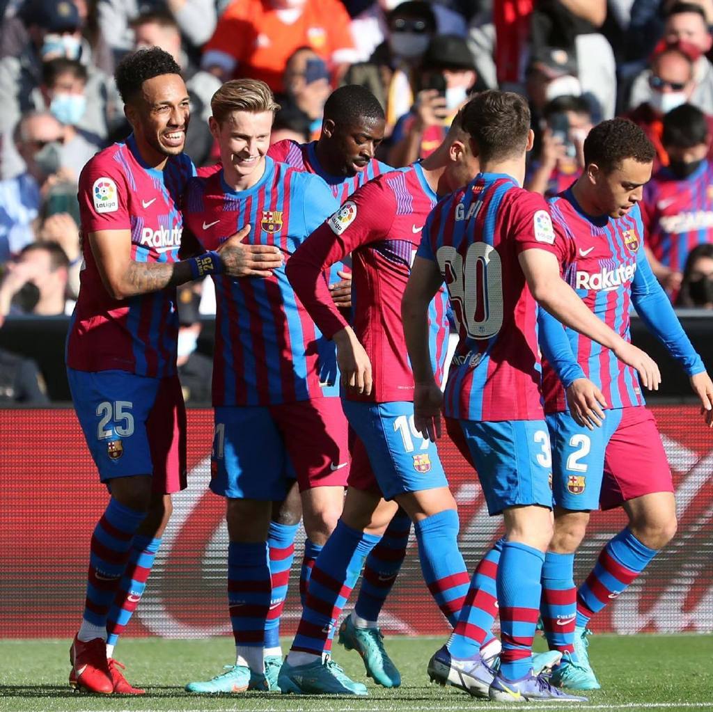 哈维5比0大胜,西甲巴萨跌入谷底哈维真敢回来吗