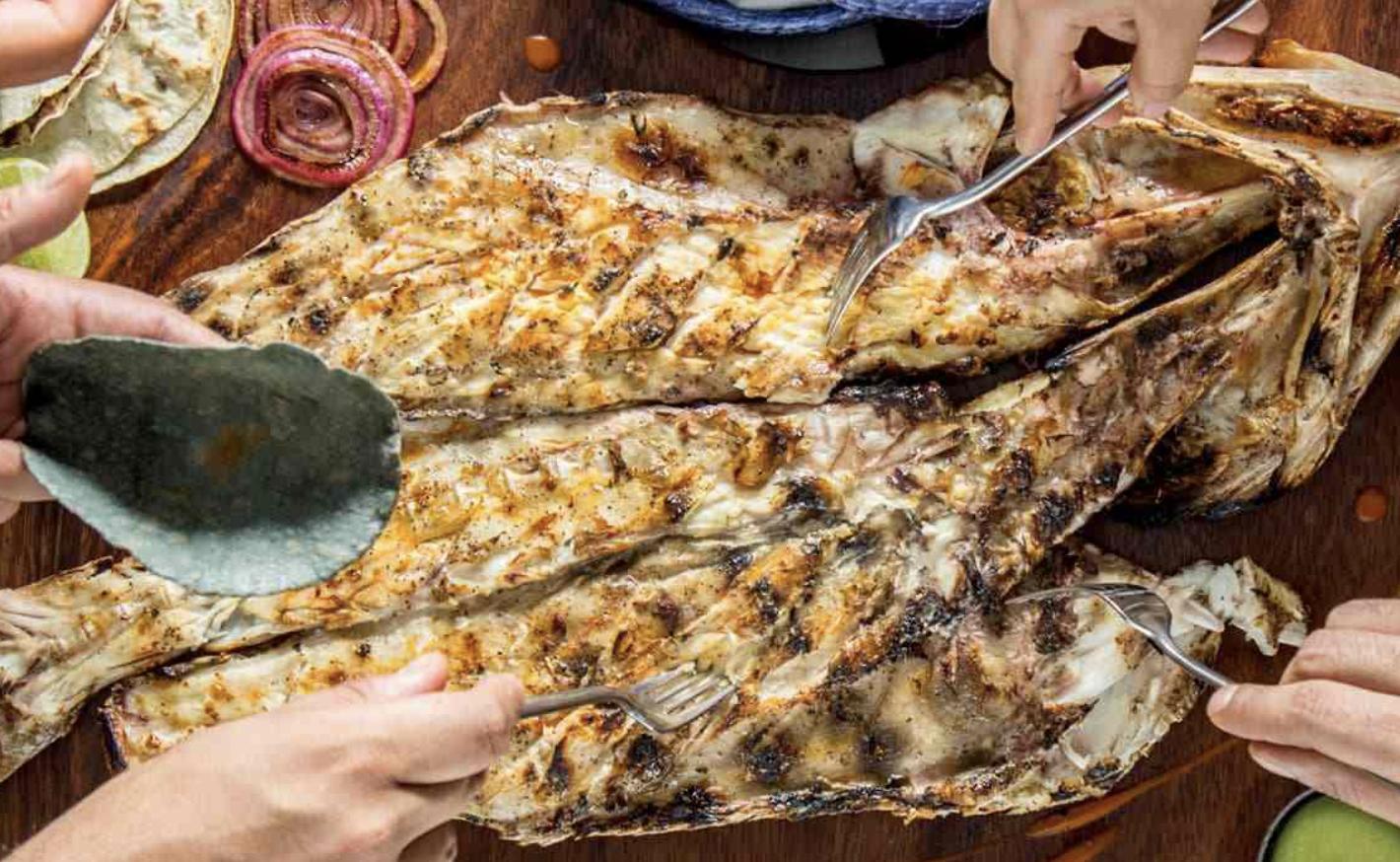 如何做出来鲜香嫩的烤鱼,如何做出麻辣鲜香的烤鱼