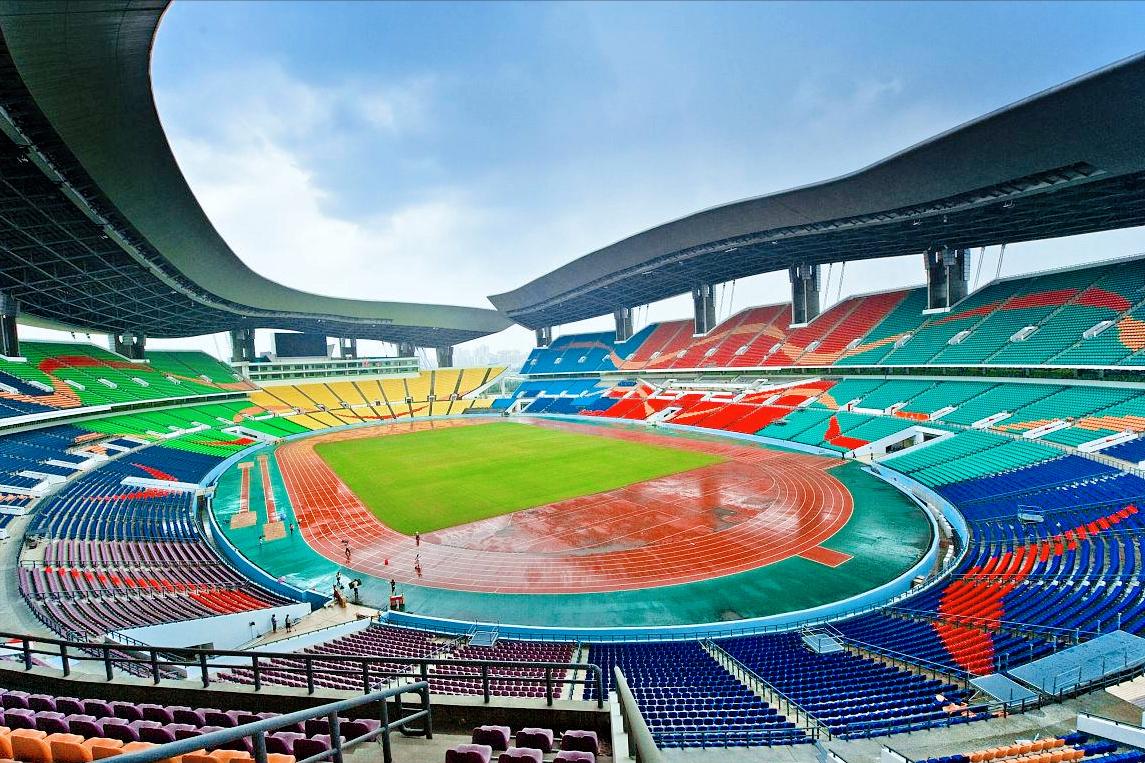 最大的体育场能容纳多少人,最新中国最大10座体育场