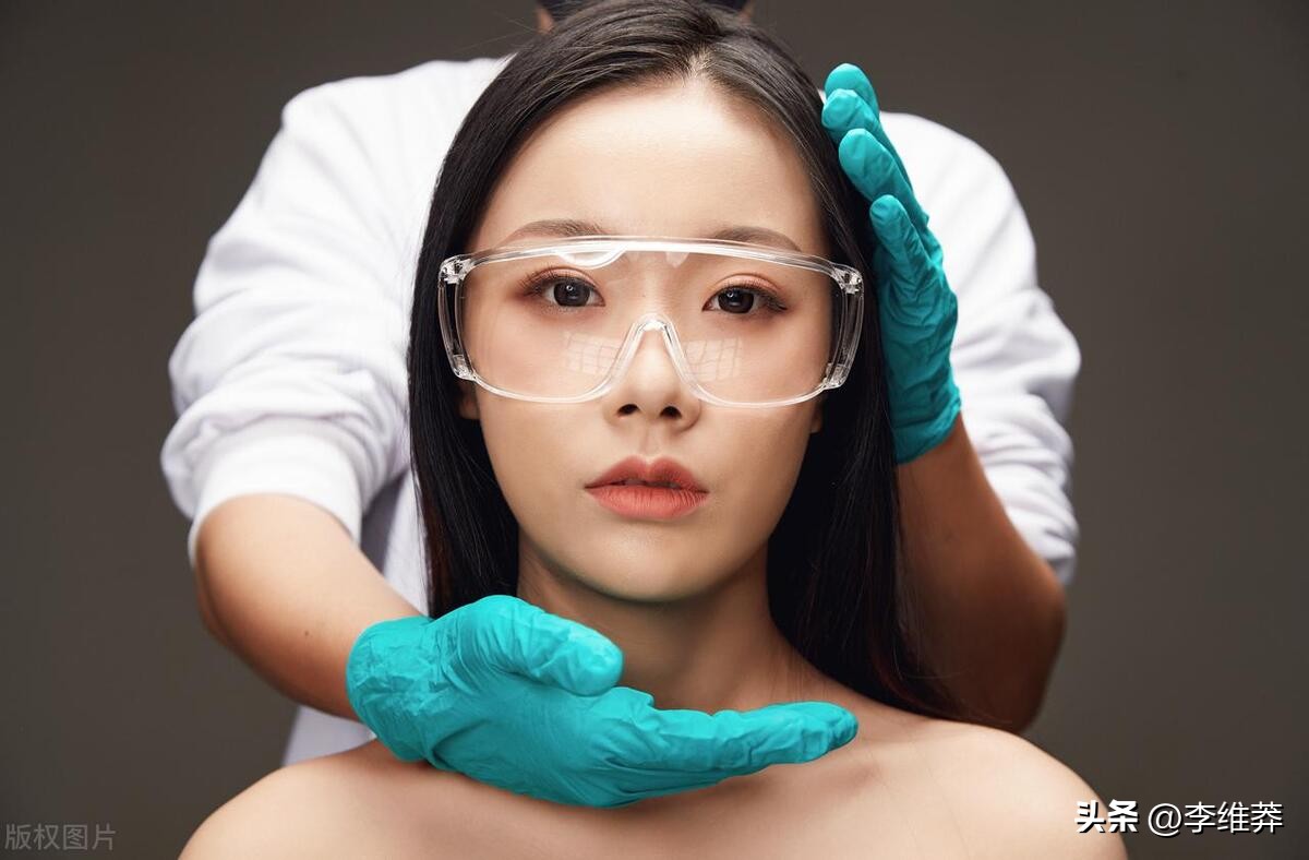 化妆品专业推荐大学,化妆品美妆专业本科